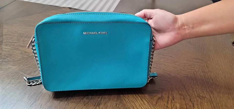 Michael Kors Purse thumbnail