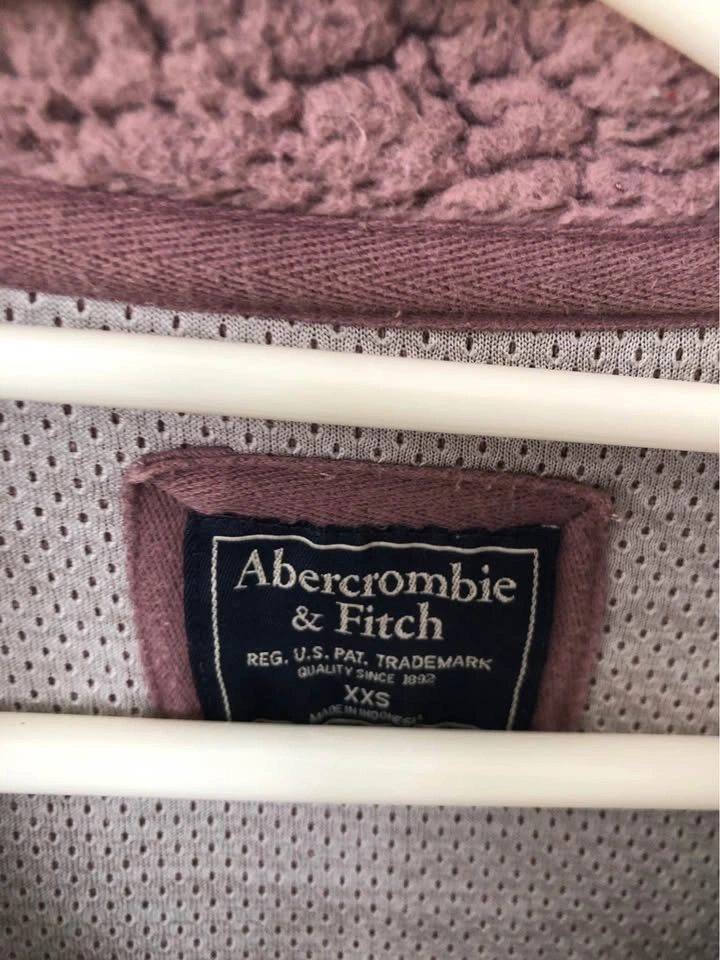 Abercrombie & Fitch Plum Coat. Size xs (oversized) - photo 3