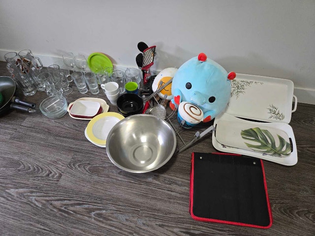 Free Kitchenware Lot - photo 4