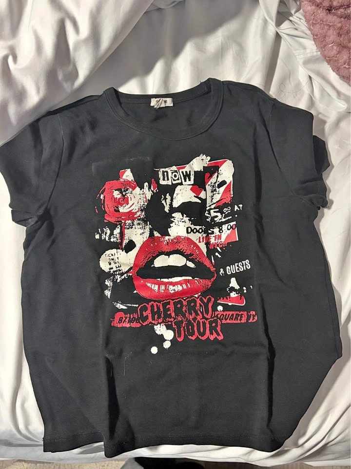 Garage baby tee, cherry tour