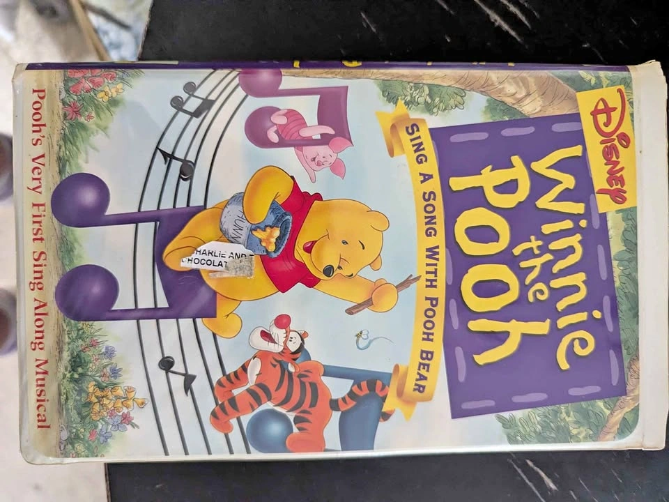 Winnie the Pooh Sing Along VHS