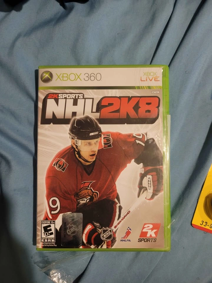 Xbox 360 & NHL 2K8 - As Is - photo 5