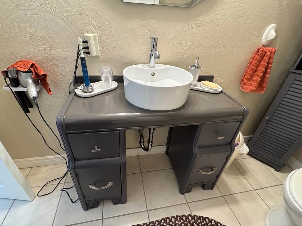 Vintage Dark Grey Vanity with Vessel Sink - photo 2