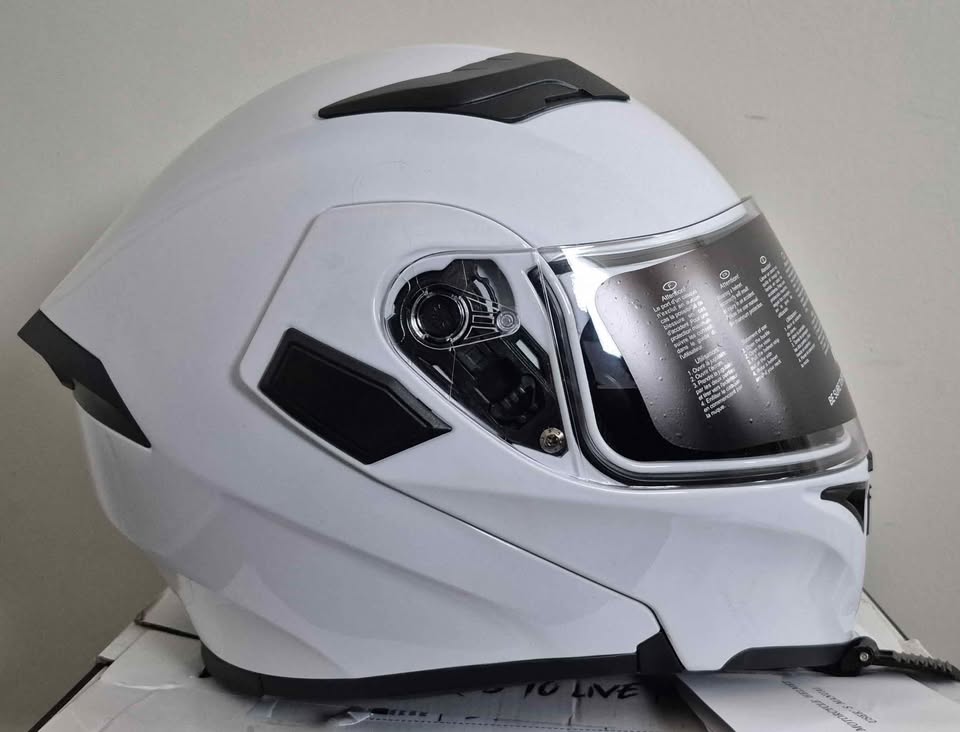 NEW Bluetooth Motorcycle Helmet (Large) - photo 4