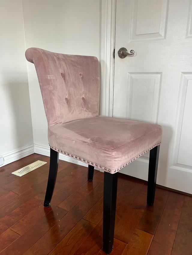 Contemporary Glam Ring Chair w/ Silver Nail Heads - photo 2