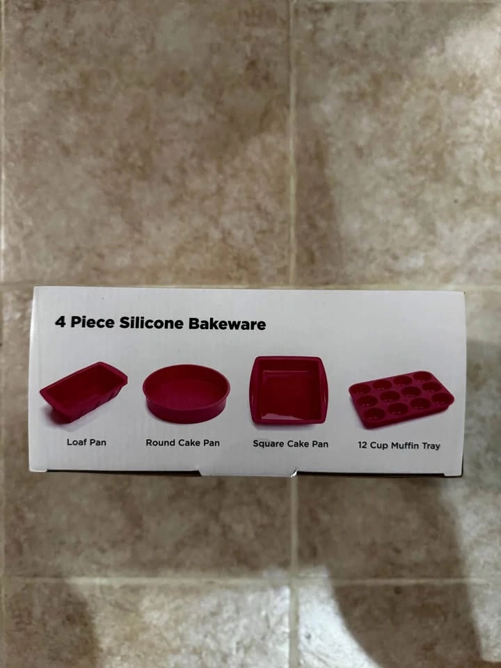 New* 4-Piece Silicone Bakeware Set Non-Stick Loaf Cake Pan Muffi - photo 2
