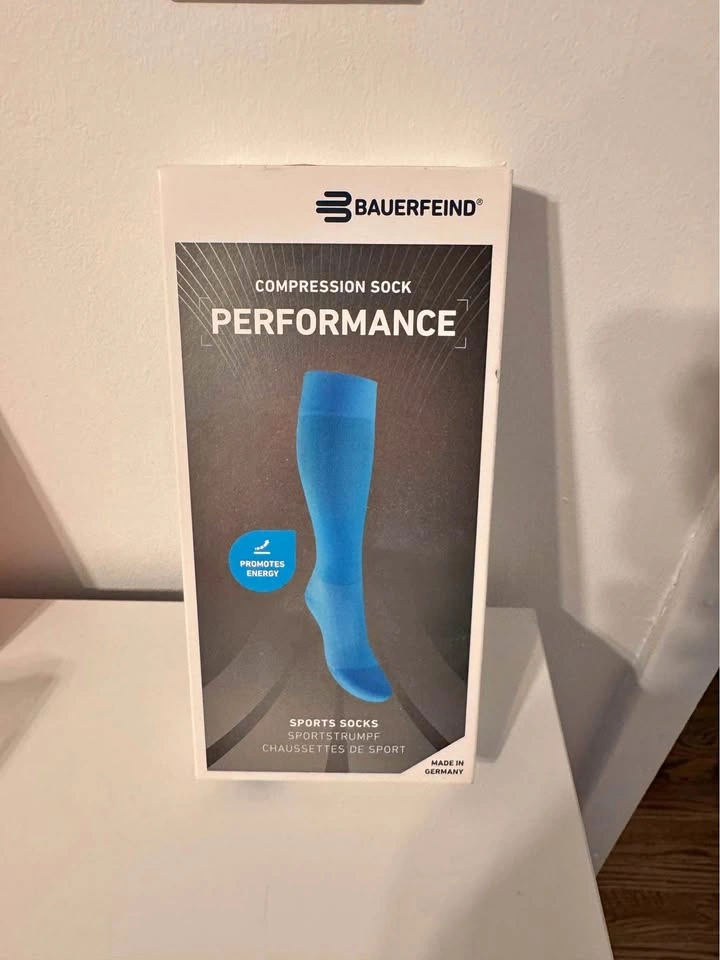 Bauerfeind Compression Socks Size M Athletic Running Recovery NE