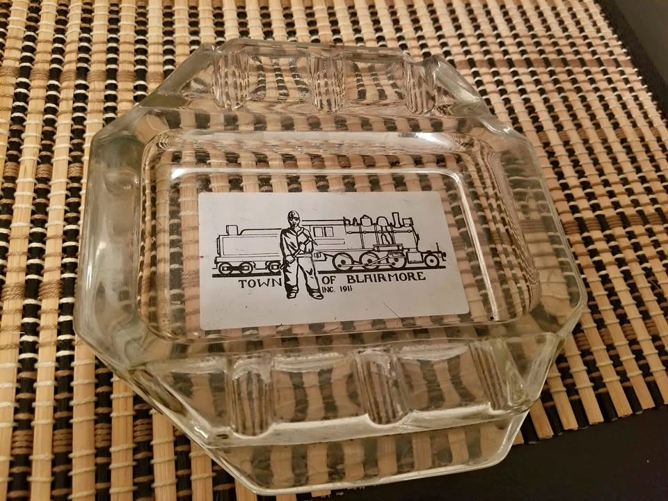 VINTAGE TOWN OF BLAIRMORE ASHTRAY