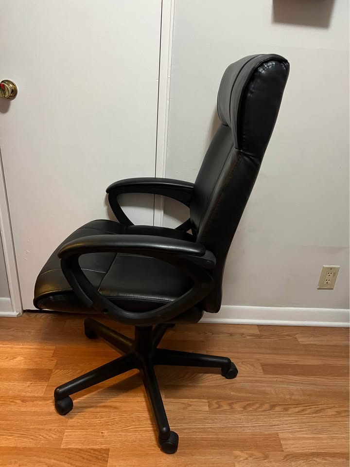 Staples office chair - photo 4