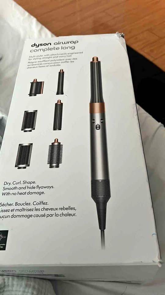 🌟 Dyson Airwrap for Sale – Only $500 CAD!
