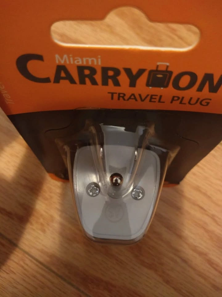 Miami Carry On Travel Plug (Three Prong) - photo 2