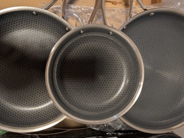 HENCKELS PARADIGM 3PC NONSTICK SKILLET SET - photo 2