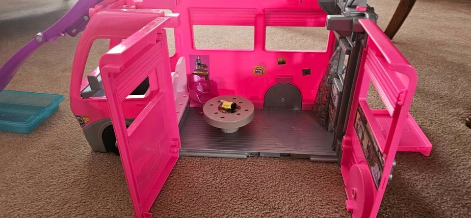 Barbie Camper Van - photo 3