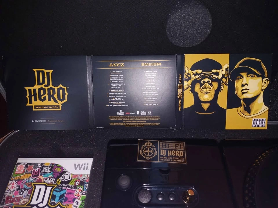 DJ Hero Renegade edition Wii - photo 2