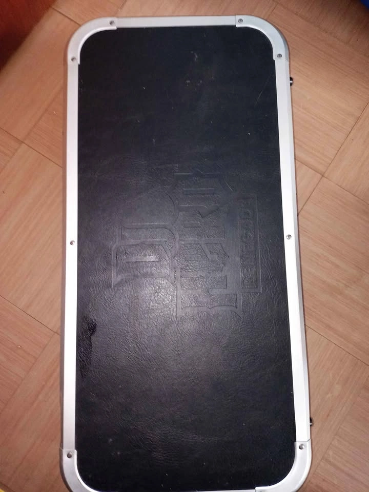 DJ Hero Renegade edition Wii - photo 4