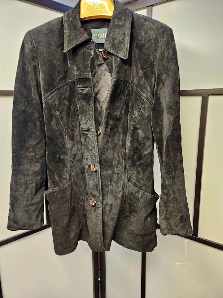 Classic vintage Danier Suede trench coat - Med