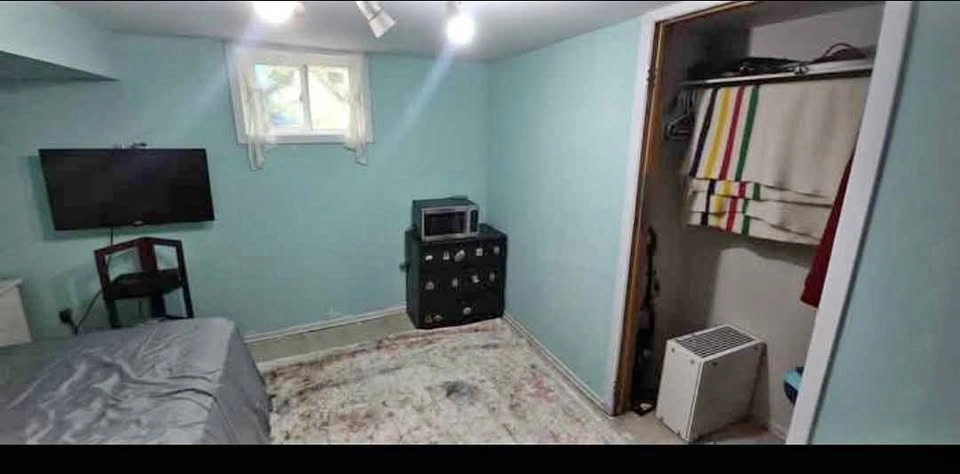 Private room for rent