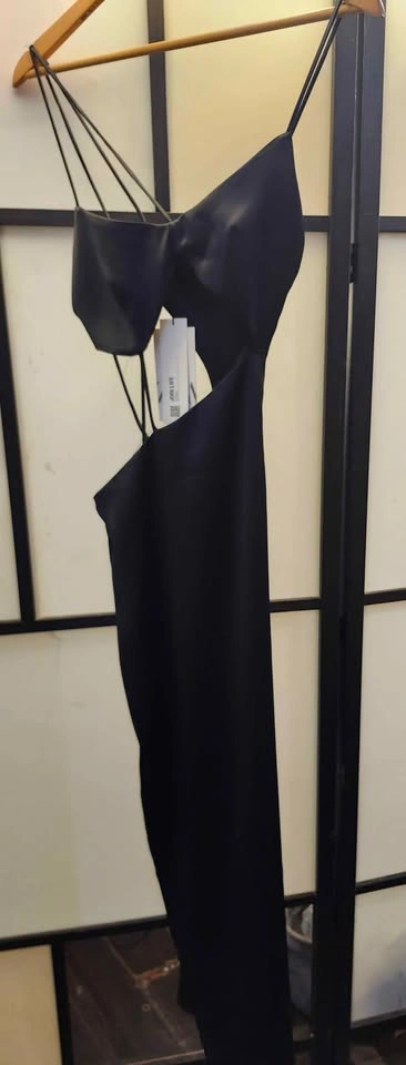 NWT xs ZARA Asymmetric cutout Midi Dress - photo 3