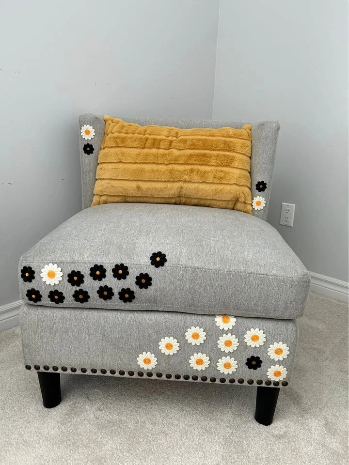 Custom Yin-Yang Accent Chair – Restored & Professionally Cleaned - photo 3