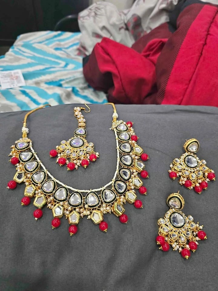 Beautiful Kindan Jewelry set New