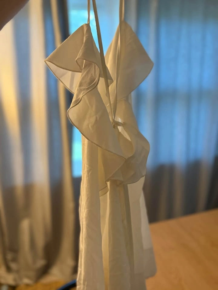 White Dress - photo 2