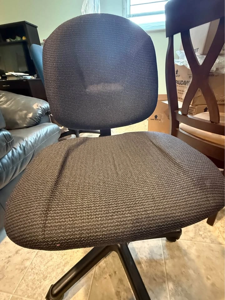Office Chair - photo 2