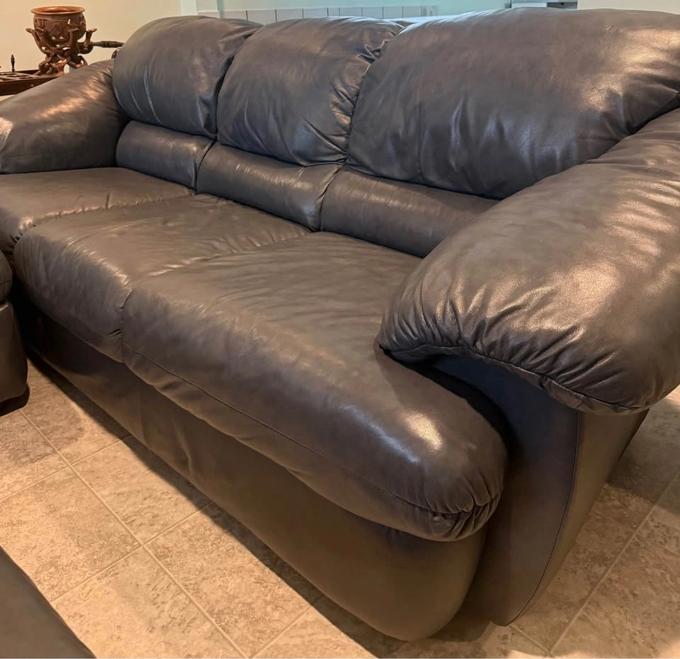 Palliser Furniture Genuine Leather Sofa Set – 3 Seater, 2 Seater - photo 2