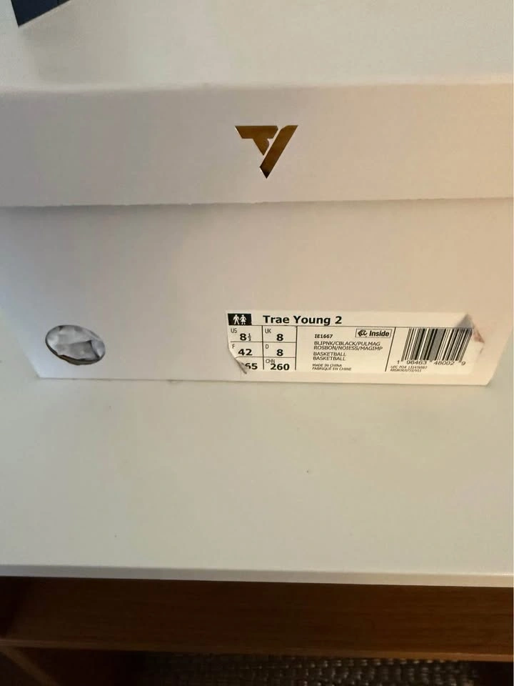Trey Young Shoes - Adidas Men’s 8.5 - photo 2