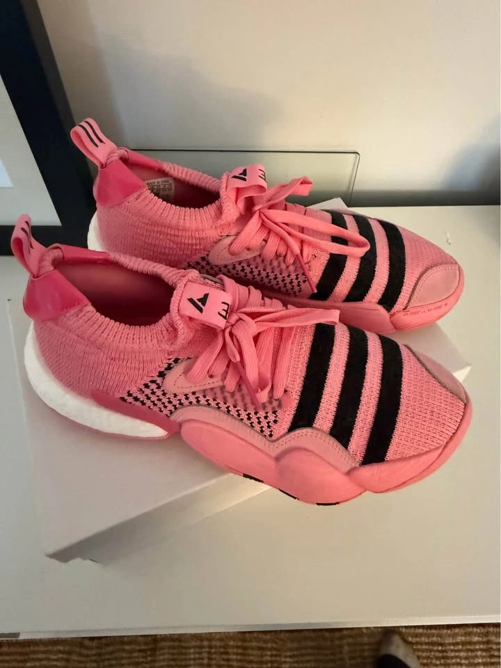Trey Young Shoes - Adidas Men’s 8.5