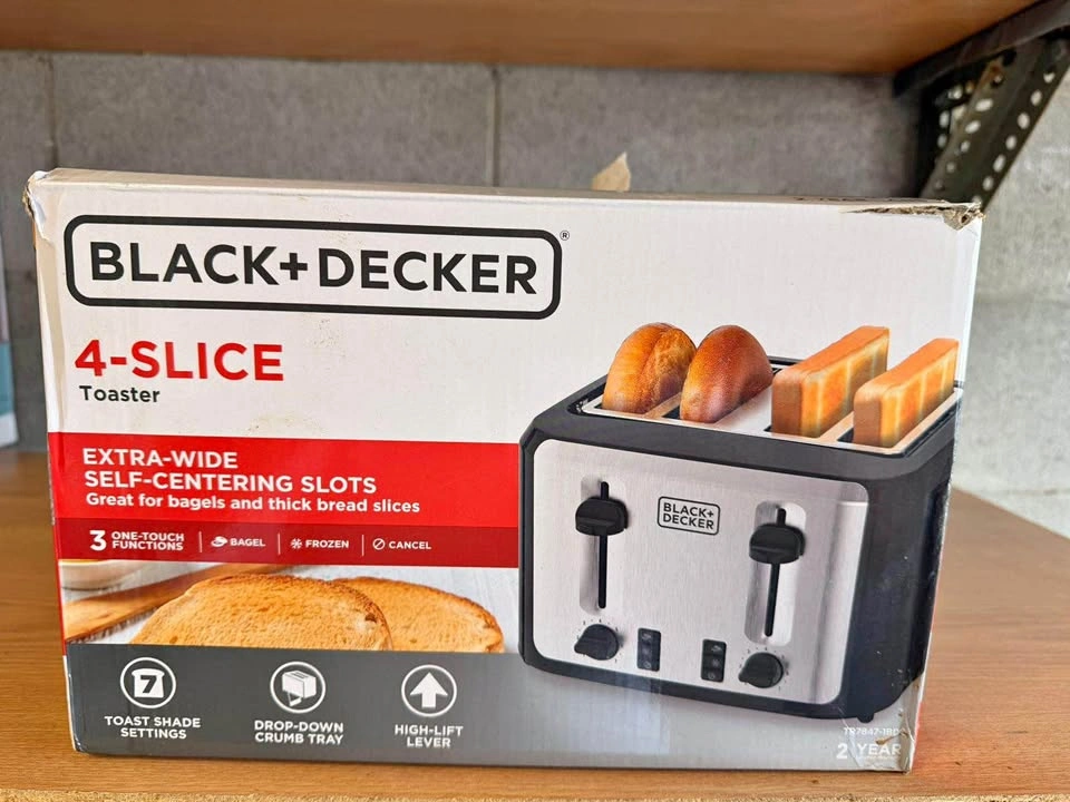 BLACK+DECKER 4-Slice Toaster Extra-Wide Slots