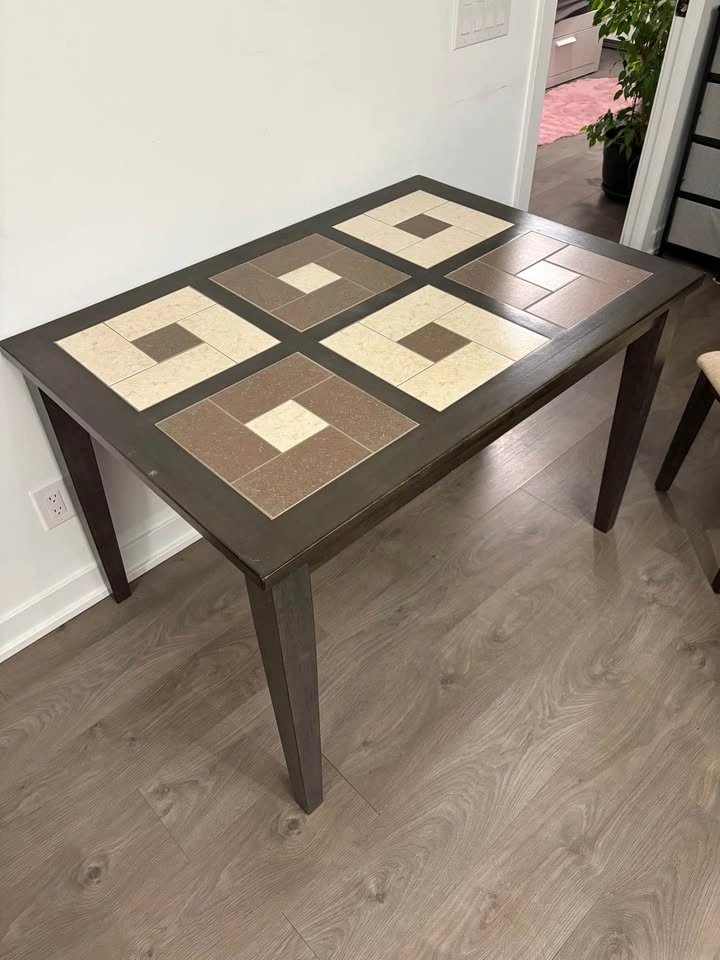 Solid Wood Dining Table + 3 Chairs (Sturdy and good condition) - photo 5