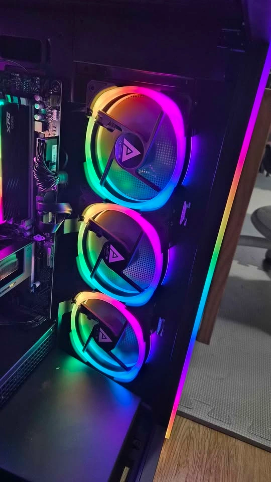 RGB PC Case ATX - Damaged Glass! - photo 4