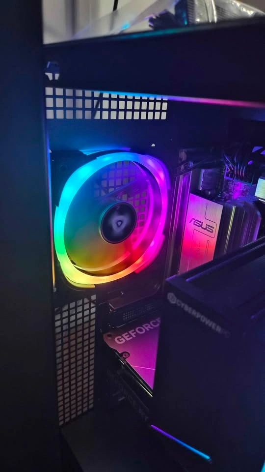 RGB PC Case ATX - Damaged Glass! - photo 5