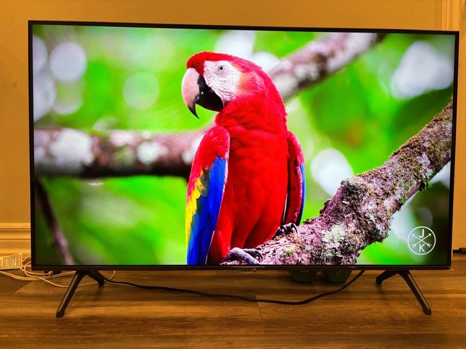 SAMSUNG 43” UHD 4K LED SMART TV - photo 3