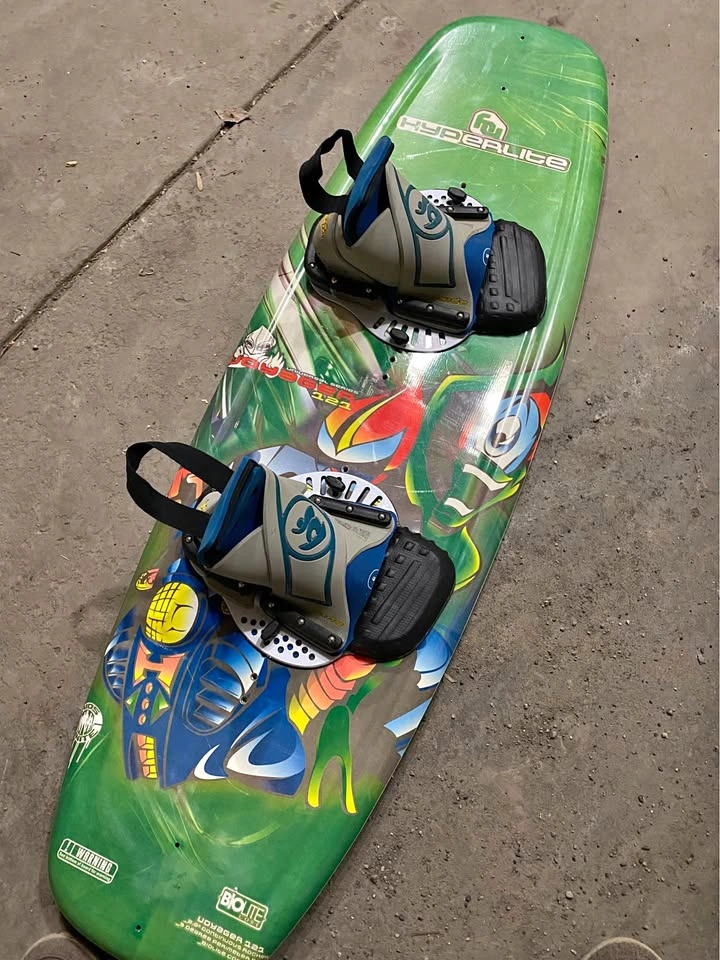 Kids Wakeboard with Universal Bindings