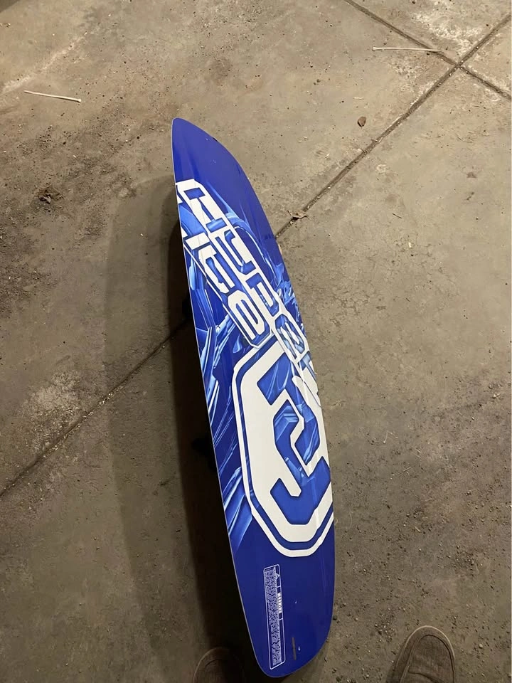 Kids Wakeboard with Universal Bindings - photo 2