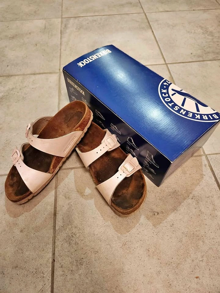🥕Women's Birkenstock Sandals Pink Size 6 US / 36 Euro