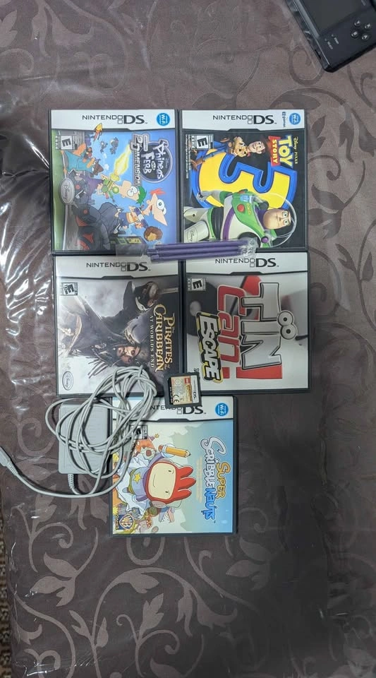 DSi Bundle - Modded DSi, Original Packaging/Charger/Stylus plus - photo 2