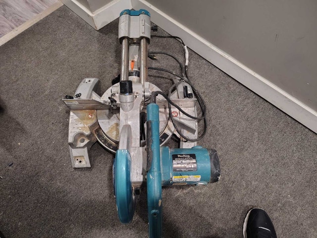 Makita LS1017L 10" Sliding Dual Bevel Miter Saw - photo 2