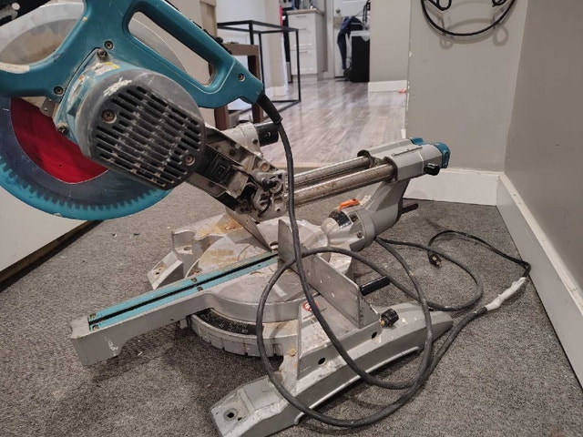 Makita LS1017L 10" Sliding Dual Bevel Miter Saw - photo 4