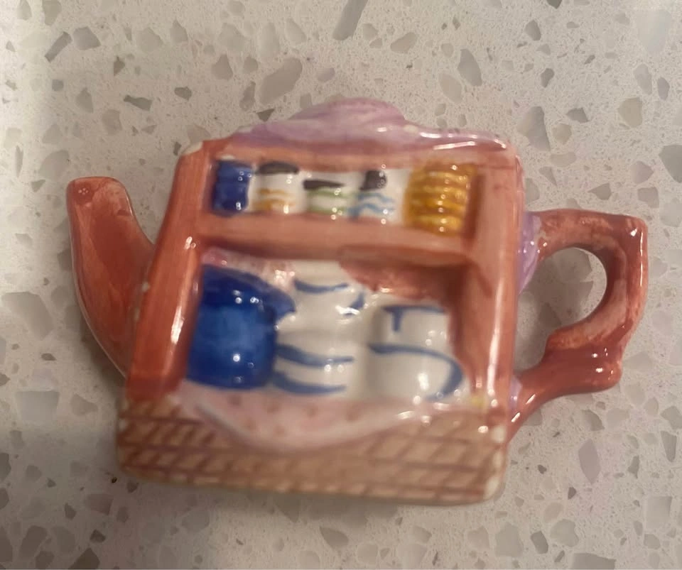 Vintage 90s Red Rose Tea Figurines (Teapots & Birds) - photo 3