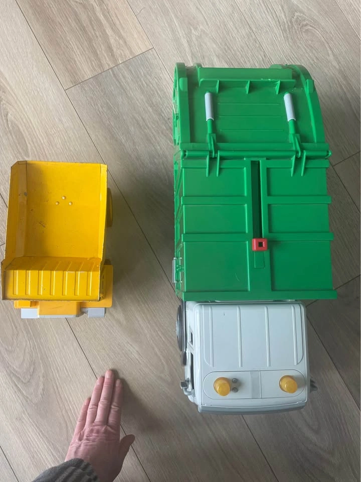 2 Large Toy Trucks - Paw Patrol Garbage Truck & Vintage Dump Tru - photo 5