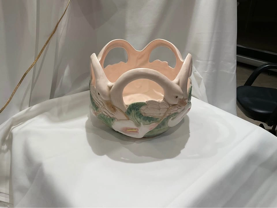 Fitz & Floyd "Vintage Lily Of The Valley" Swan Bowl - photo 4