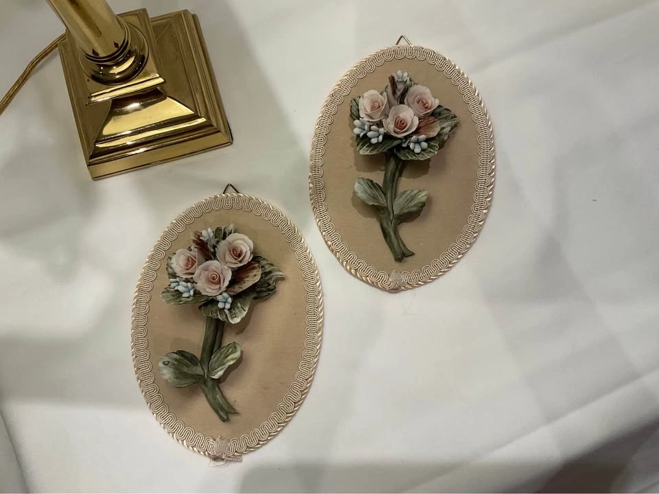 Capodimonte Vintage PAIR Flower Bouquet Wall Hanging - photo 4