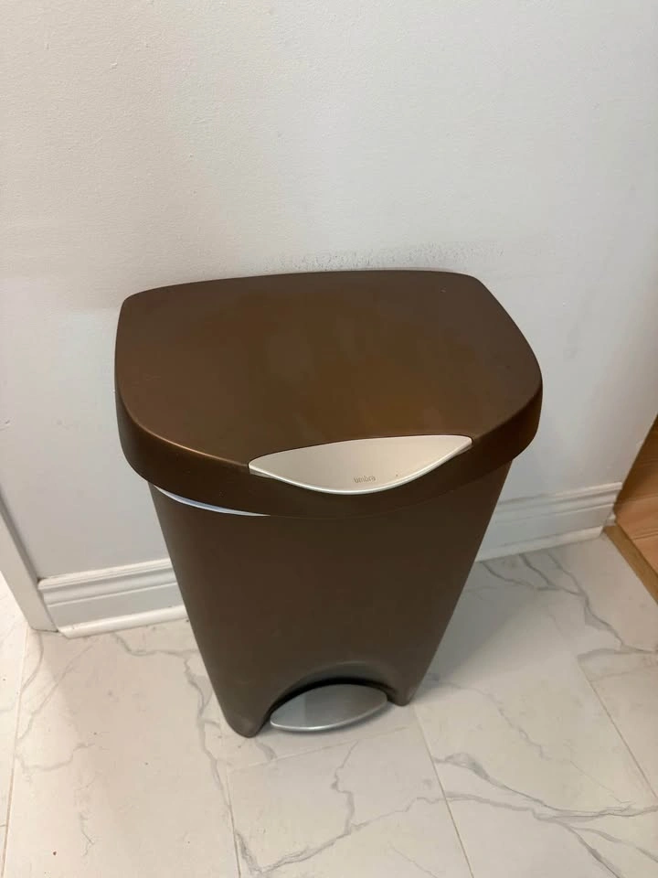 40 L Garbage Can - photo 2
