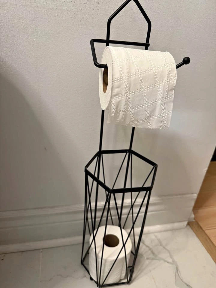 Toilet paper holder