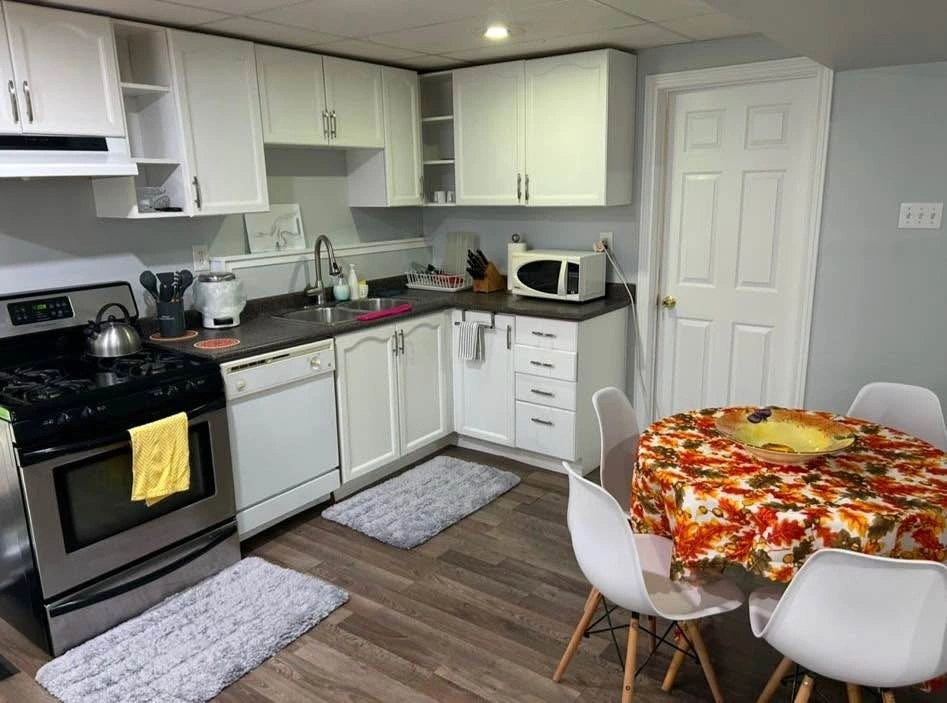 Basement for Rent - photo 3