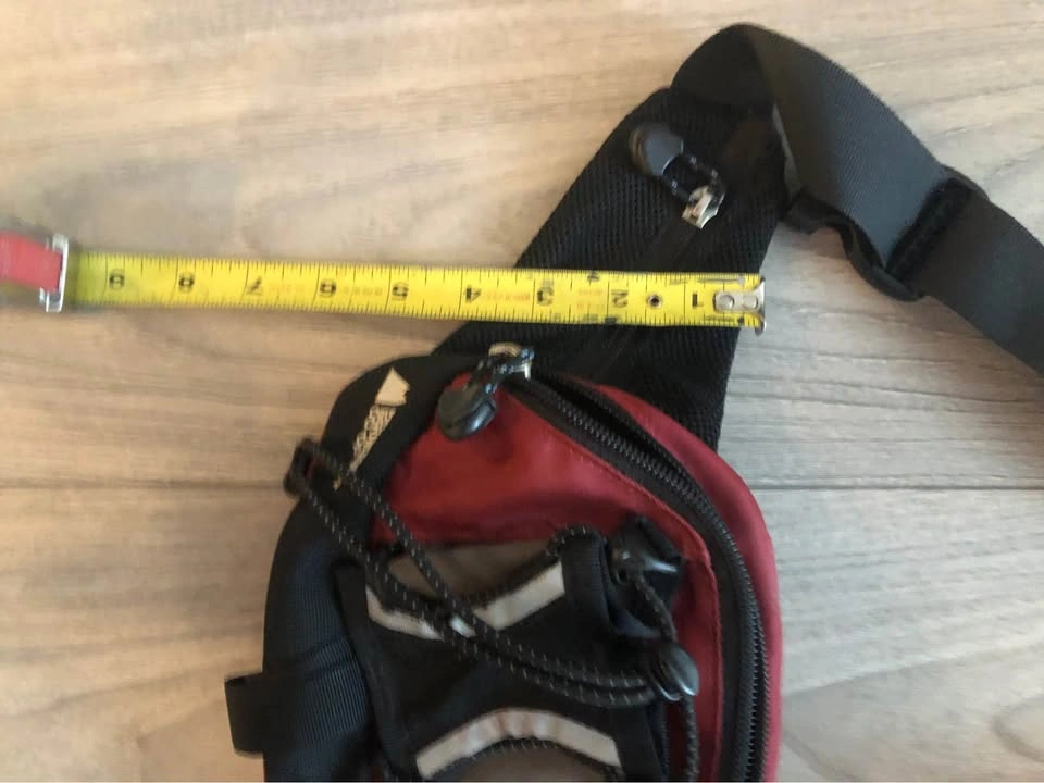 MEC Vintage Hydration Pack (Red/black) - photo 2