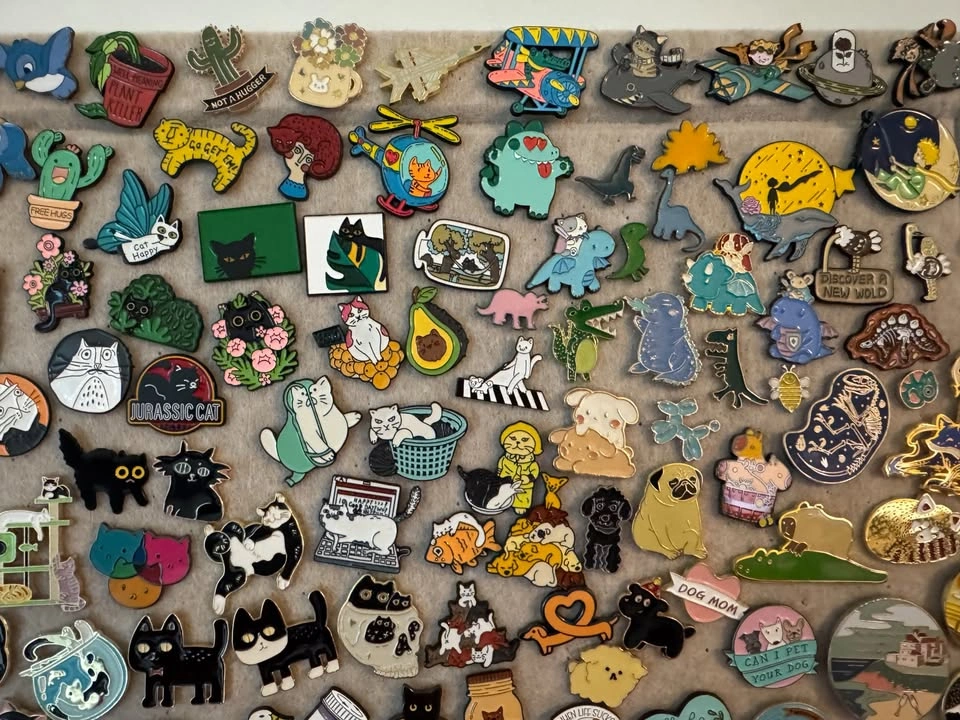 ✨ Enamel Pins ✨ Move-Out Sale ✨ - photo 2
