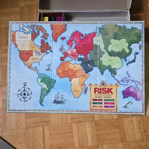 Risk and Castle Risk Board Game 1992 Vintage 2 In 1 Parker Broth - photo 4